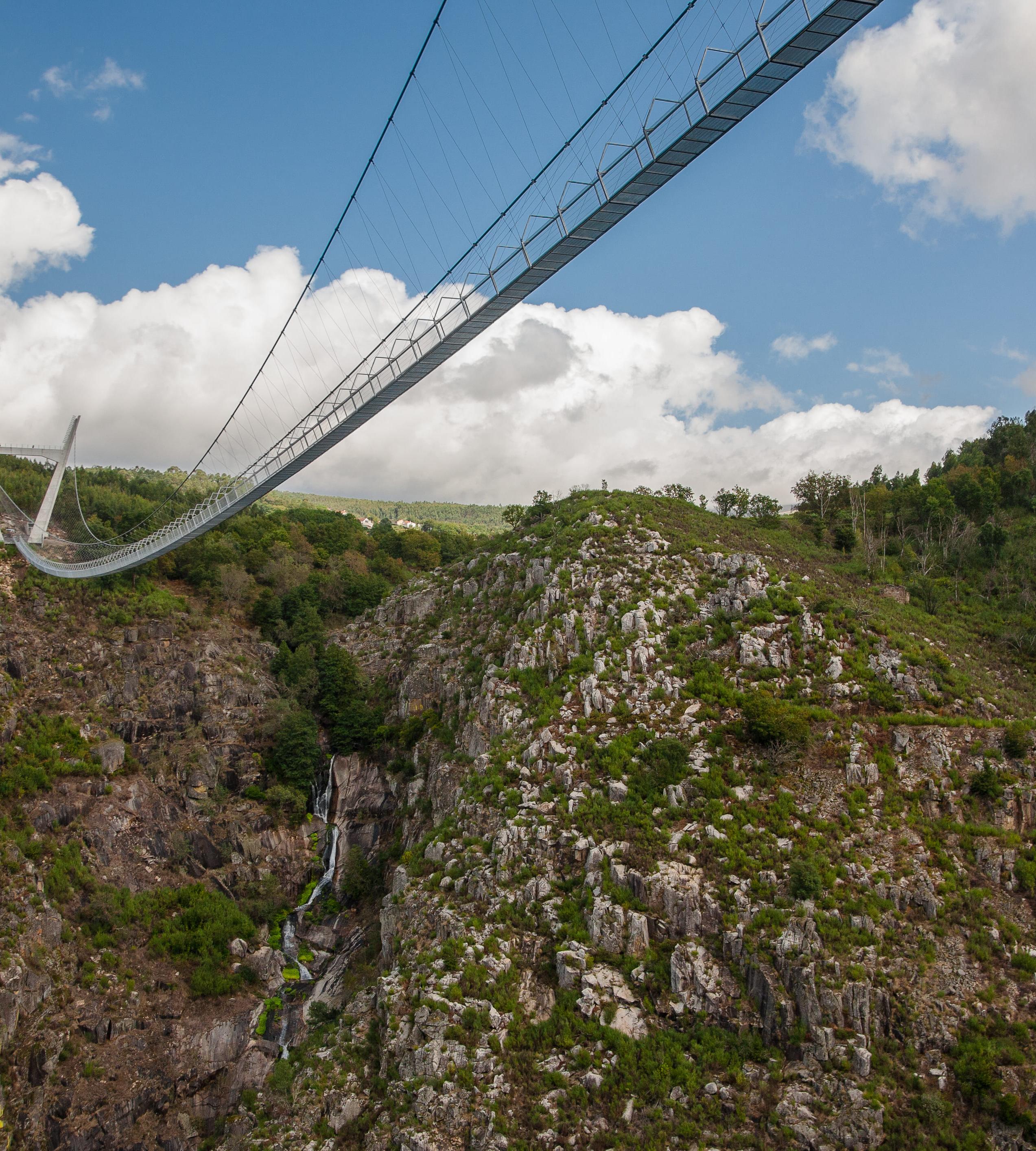 Fußgänger-Hängebrücke 516 Arouca in Portugal 