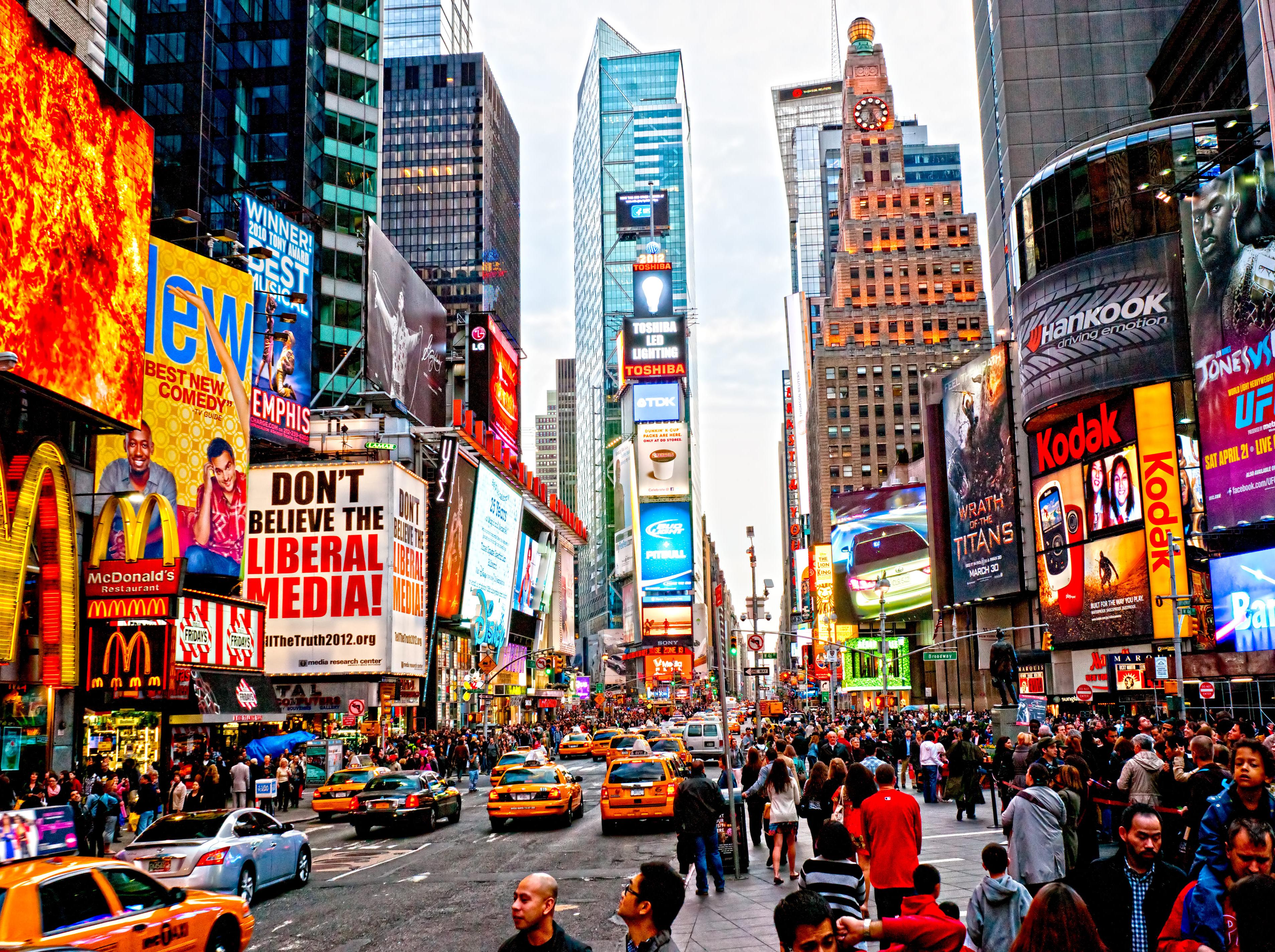 Times Square in New York bei Tag