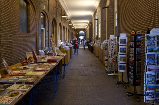 Boekenmarkt Oudemanhuispoort
