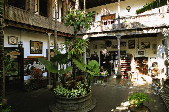 Casa de los Balcones