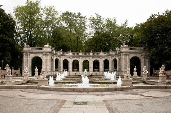Märchenbrunnen