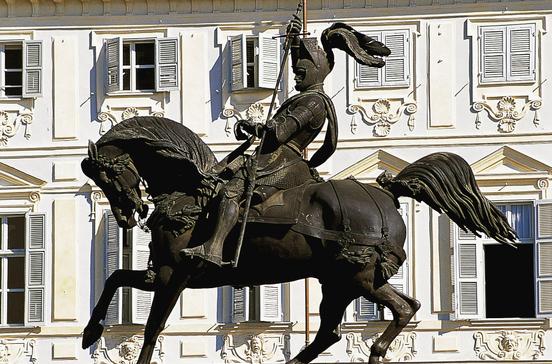 Monumento Emanuele Filiberto Monumento Emanuele Filiberto