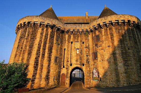 Château de Locguénolé