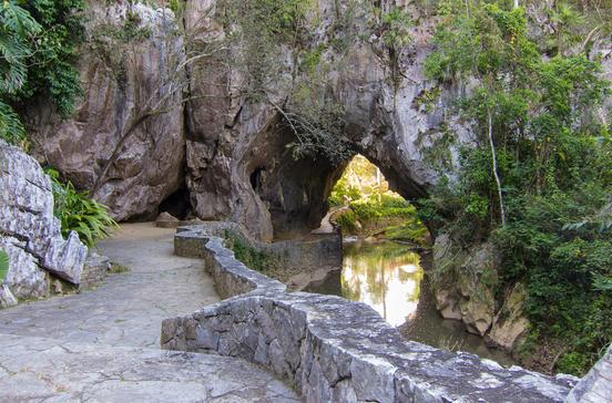 Cueva de los Portales