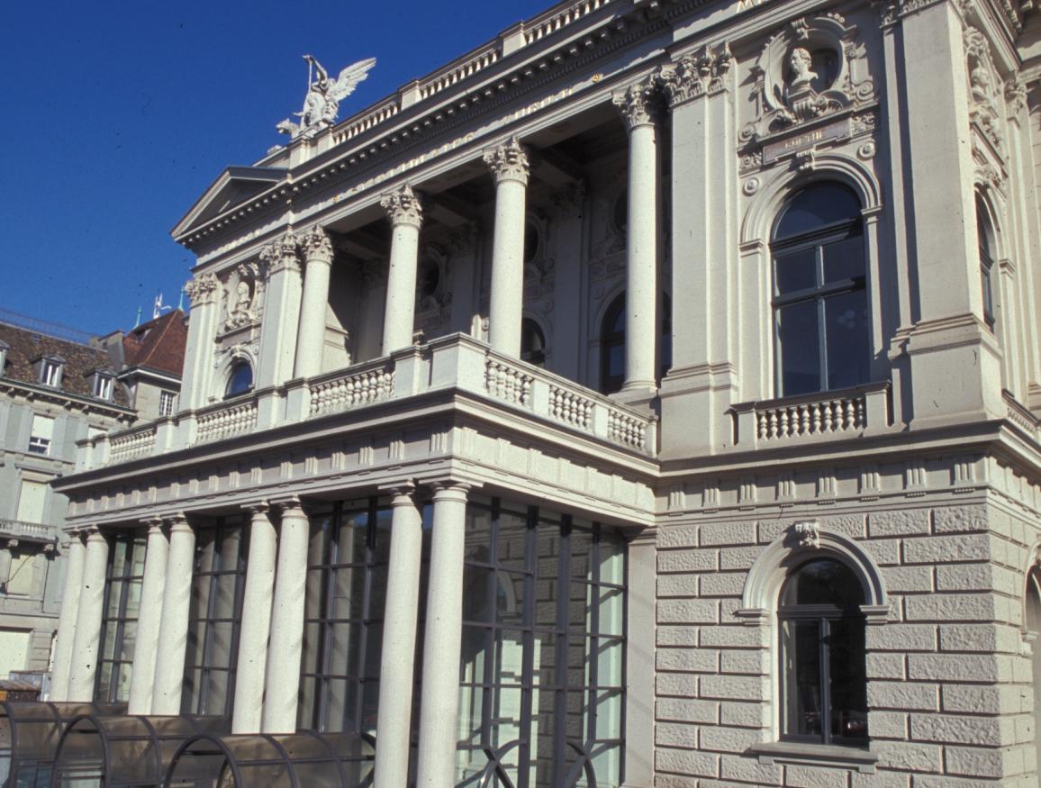 Opernhaus