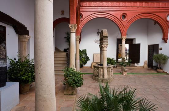 Palacio de Mondragón Palacio de Mondragón