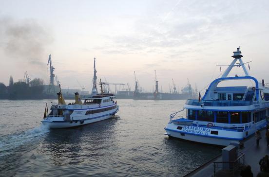 Hafenrundfahrten Hafenrundfahrten