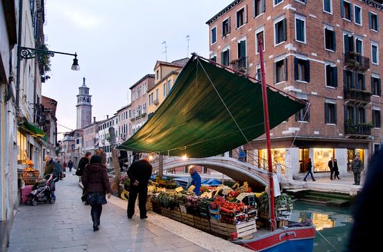Campo San Barnaba Campo San Barnaba