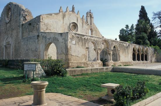Basilica e Catacombe di San Giovanni Basilica e Catacombe di San Giovanni