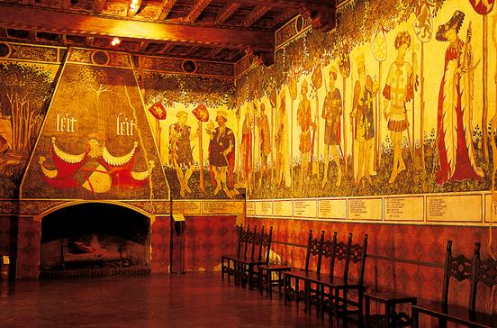 Castello della Manta Castello della Manta