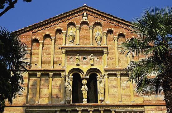 Abbazia di Santa Maria di Vezzolano Abbazia di Santa Maria di Vezzolano