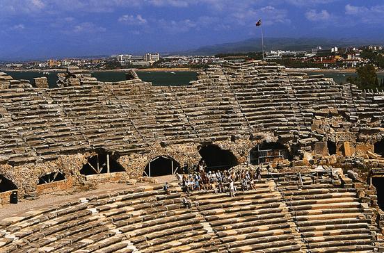 Roma Tiyatrosu Roma Tiyatrosu