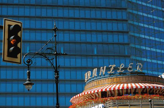 Neues Kranzler Eck Neues Kranzler Eck