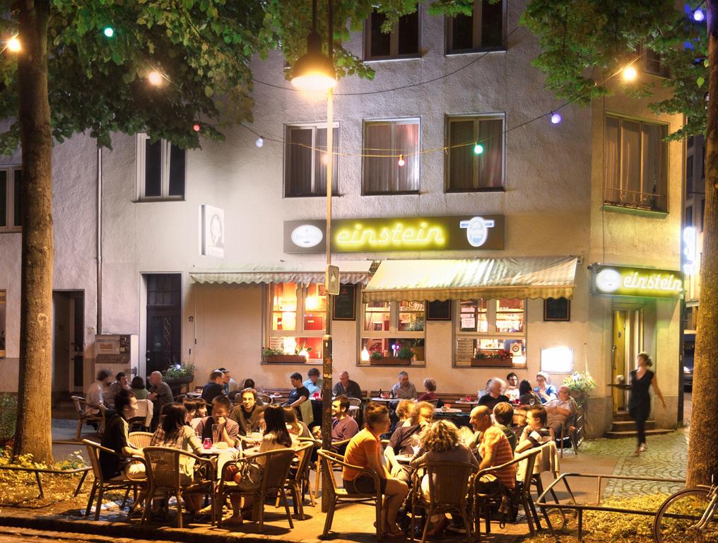 Café Einstein