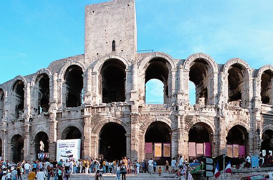 Les Arènes Les Arènes