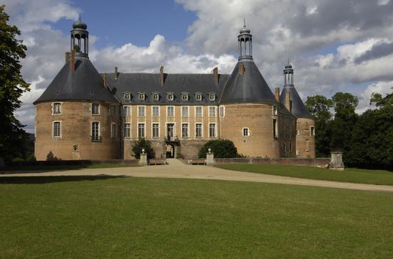 Château de Saint-Fargeau Château de Saint-Fargeau