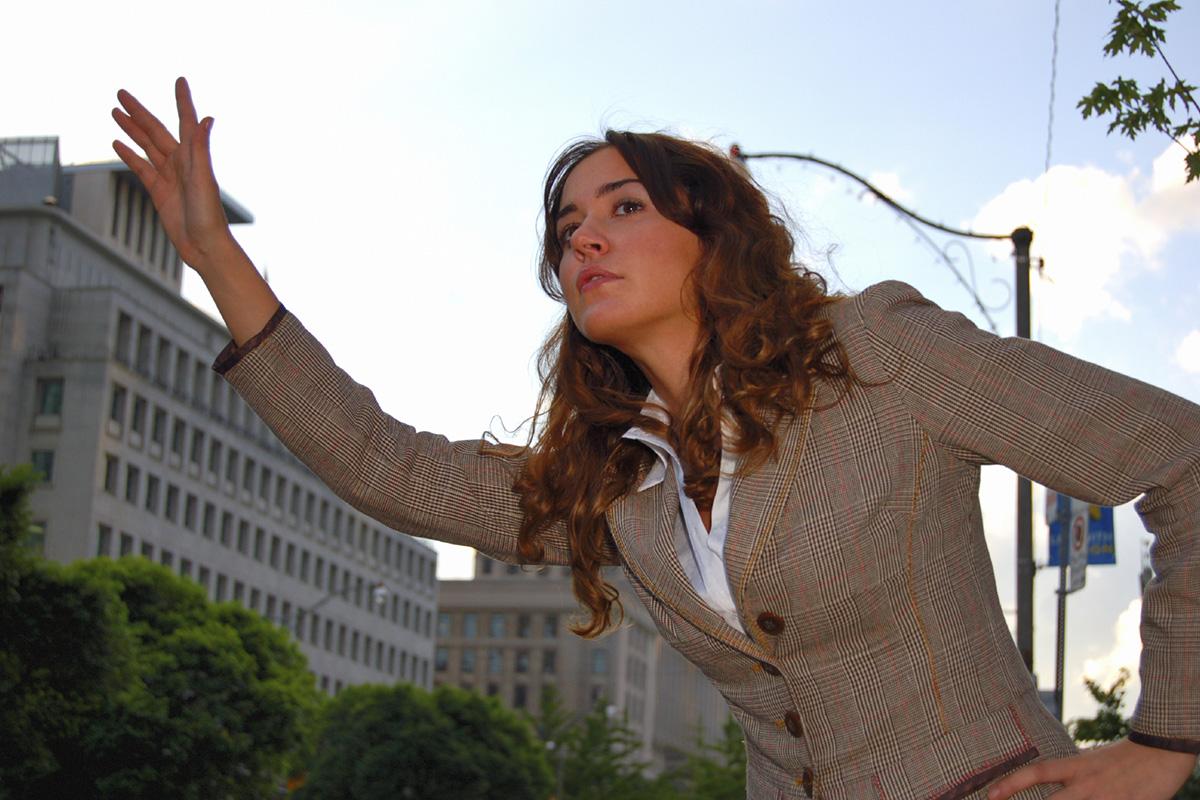 In irgendein Minicab springen