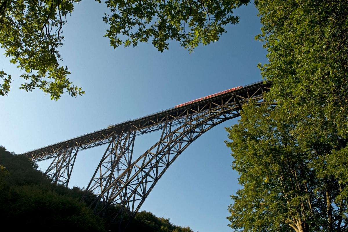 Die Höchste: Müngstener Brücke bei Solingen