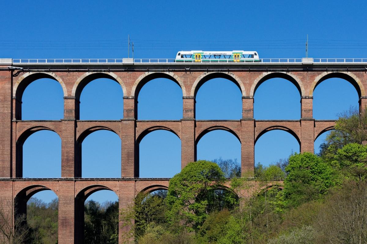 Die Steinreichste: Göltzschtalbrücke auf der Strecke Leipzig - Hof