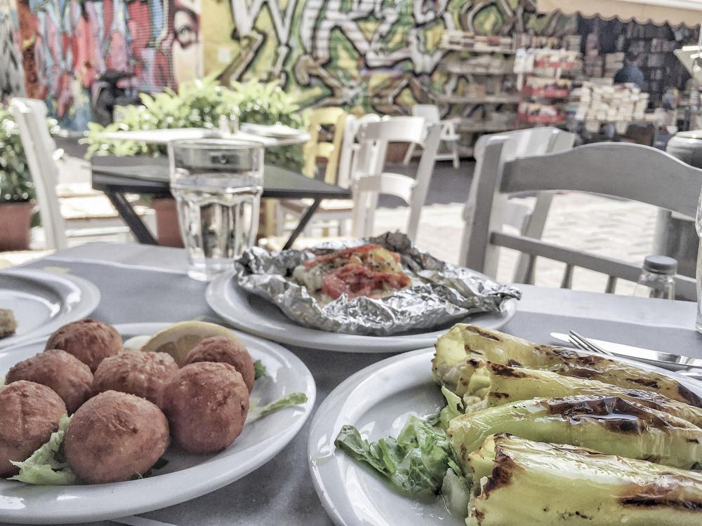 Meze in authentischen Restaurants schlemmen