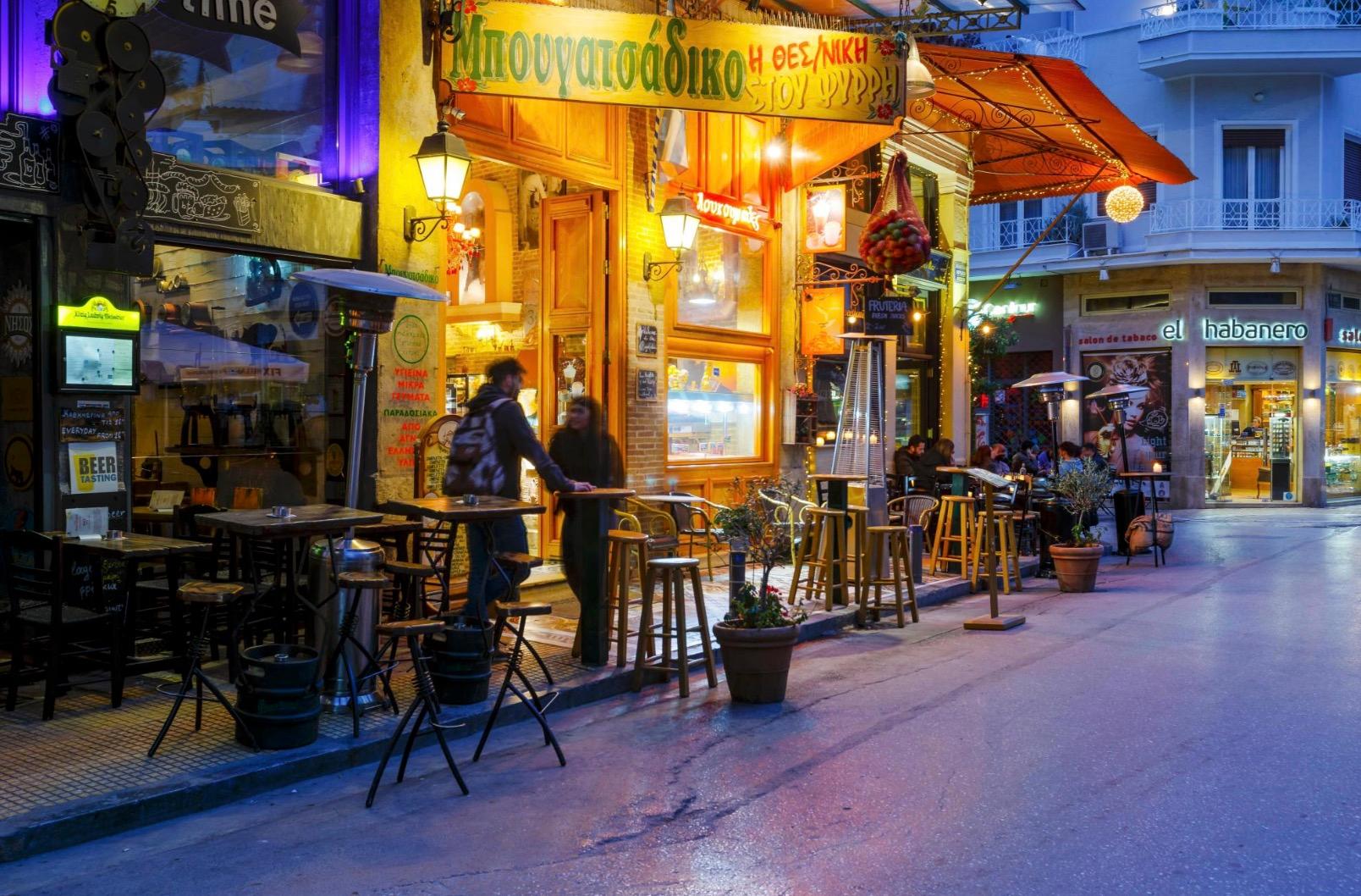 Essen, feiern und bummeln im Stadtteil Psirri