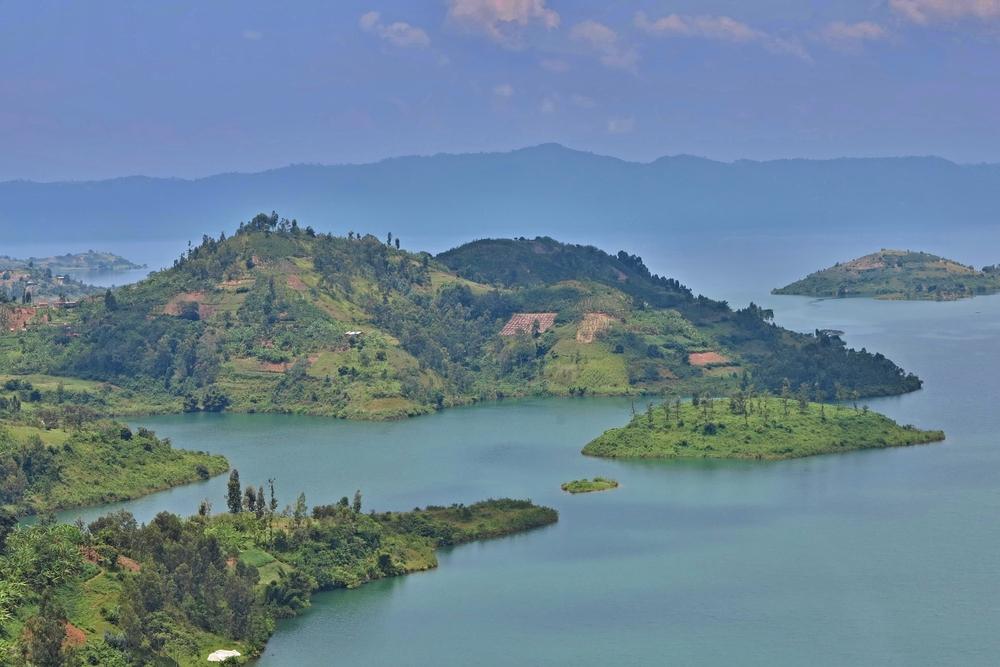 Der Sage nach soll im Fluss sogar ein riesiges Seeungeheuer leben.