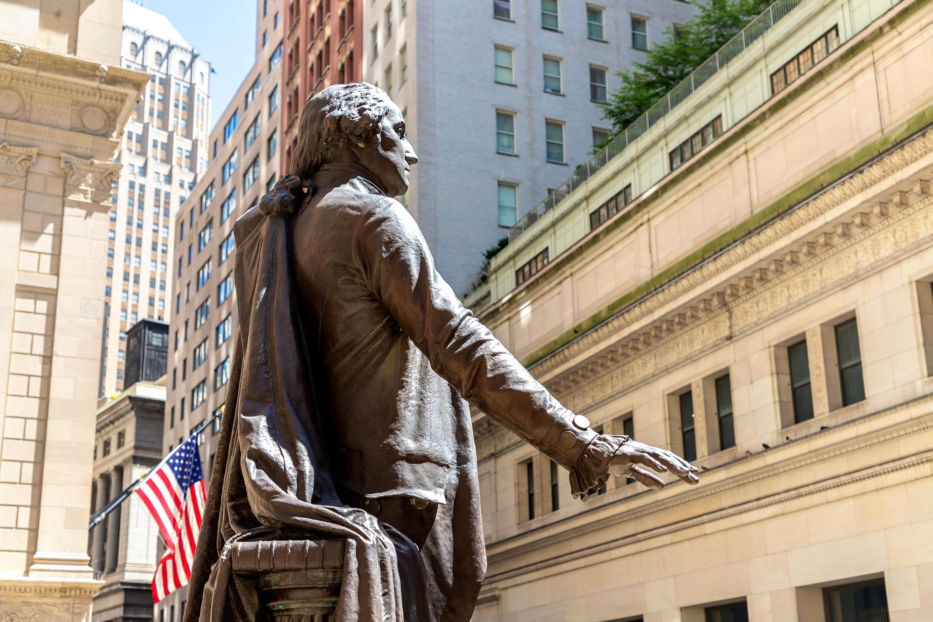 Statue George Washingtons vor dem Eingang der Federal Hall 