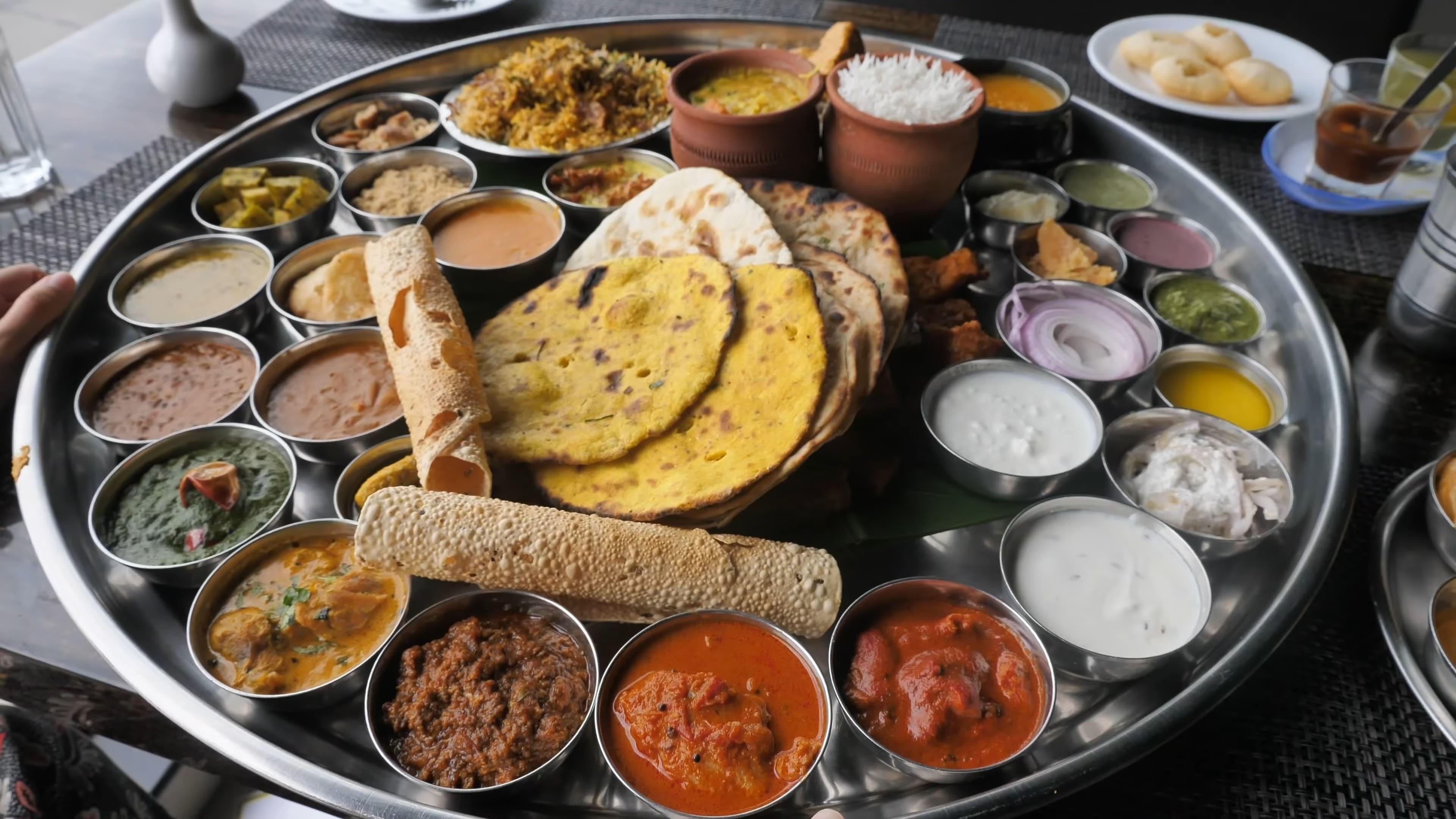 Ein 38-teiliges Thali - vielseitiger geht's nicht.