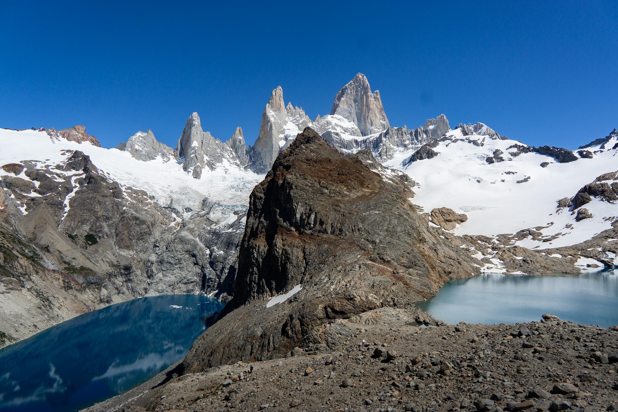 Blick auf die Laguna de los Tres und die Laguna Sucia in Patagonien